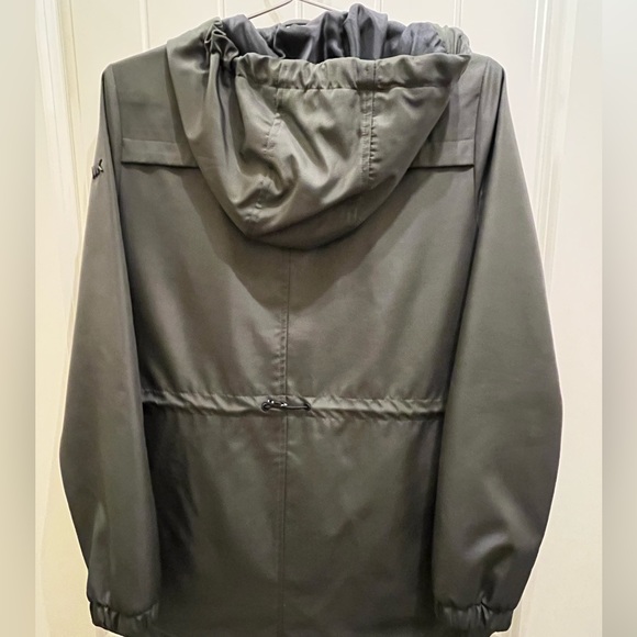 Michael Kors raincoat / jacket EUC - Picture 3 of 9